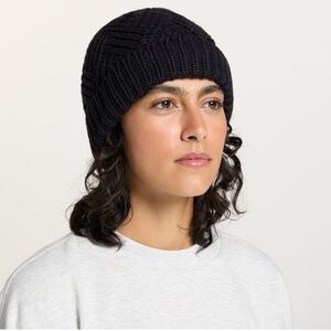 NWT Northeast Outfitters Cozy Cabin Diamond Beanie